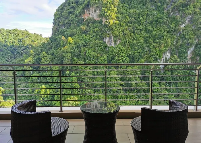 Ipoh Haven Central Lakeview Suite 3Rooms 3-8Pax