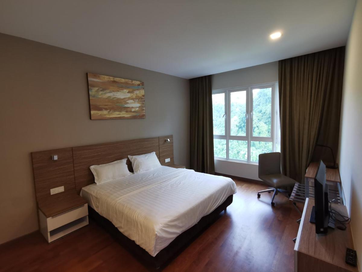 Haven Lakeview 3rooms 3-8pax Ipoh
